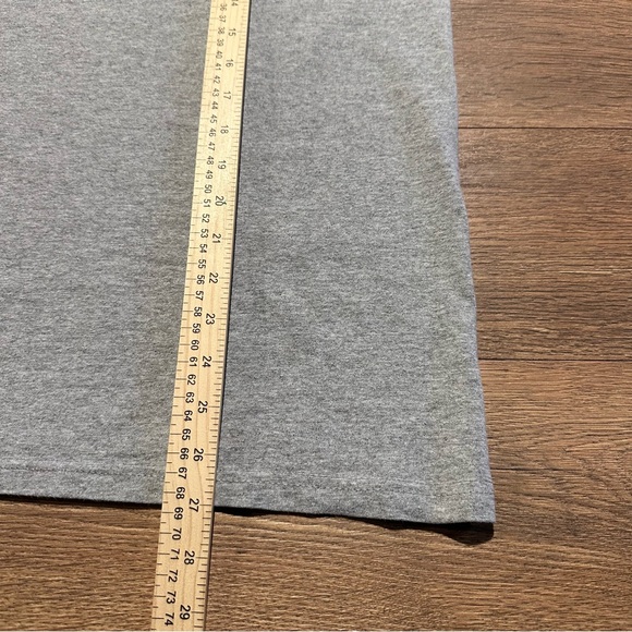 Vintage L.L. Bean Gray Logo Tee - Classic Crewneck Medium - Picture 3 of 4